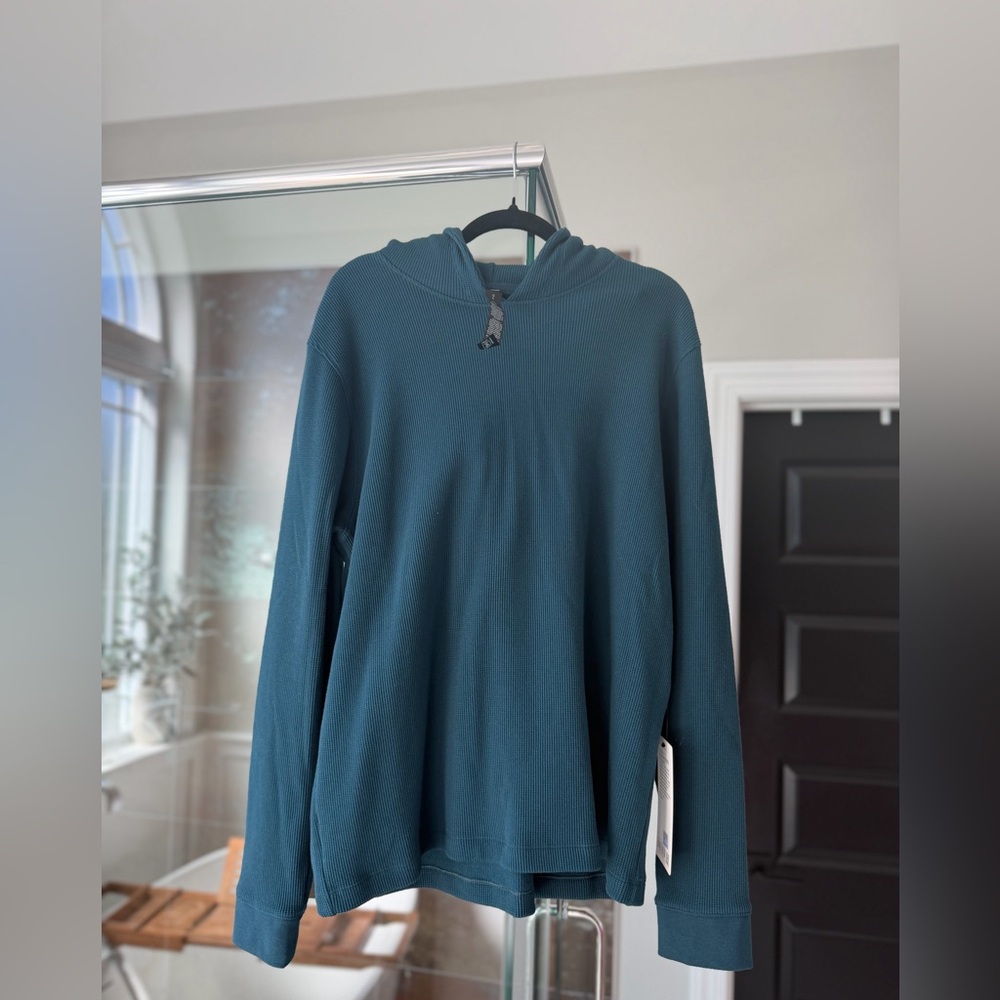LULULEMON hoodie